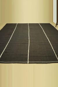 10,5x10,5 Square Dark Brown Goat Hair Kilim Rug. 316,326 - Goat Hair Rug  $i