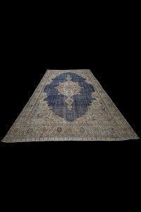 2278  232,363 - Oushak Rug  $i